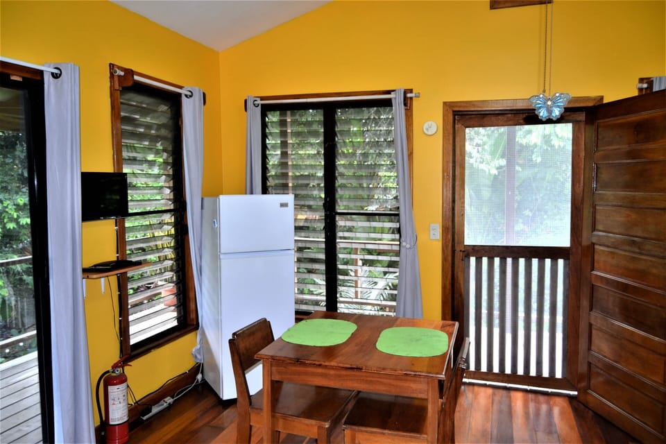 Studio, 1 Bedroom, Smoking, Balcony | Living area