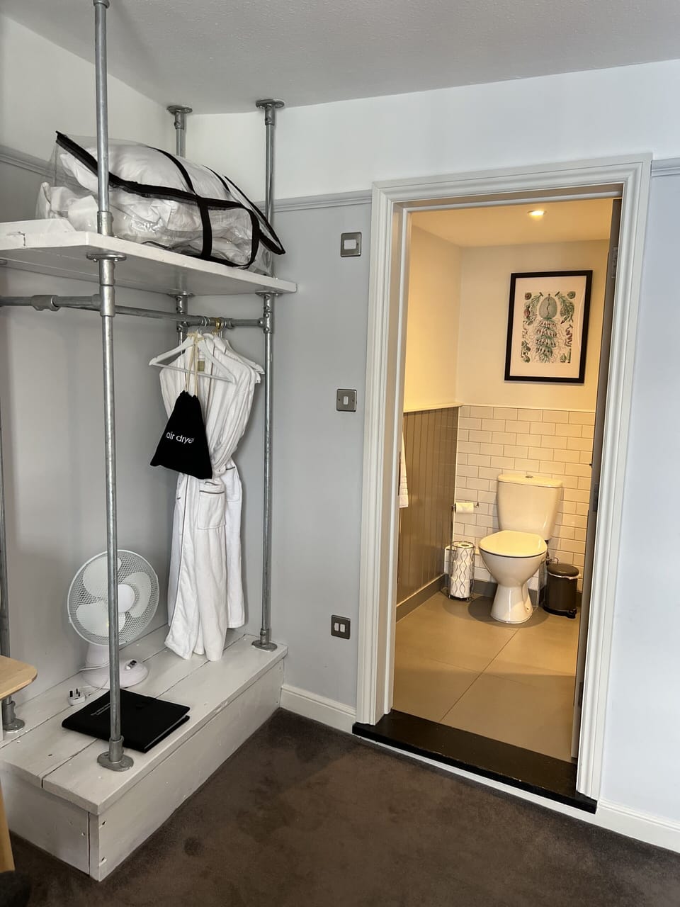 Double Room (Room 5) | Bathroom | Free toiletries, hair dryer, bathrobes, slippers