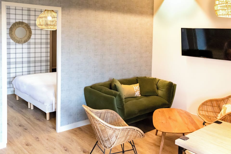 The Artichoke Apartment | Living area | 19-inch flat-screen TV with digital channels, TV