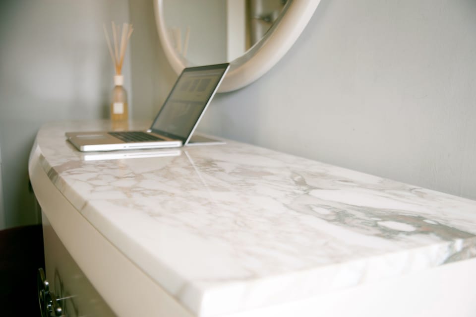 Standard Double Room, Balcony, City View | Room amenity
