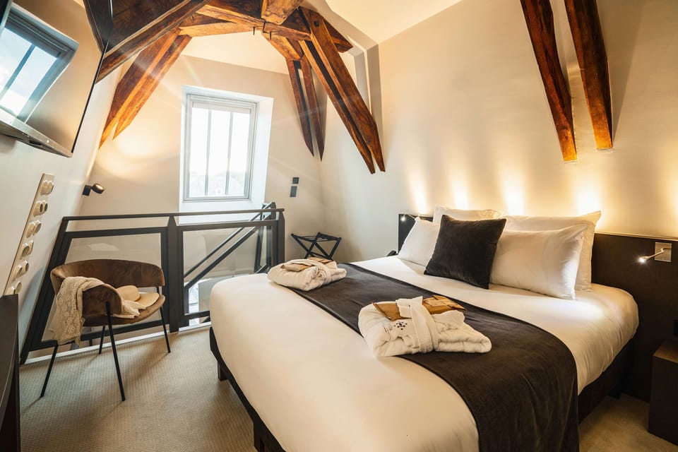 Family Duplex, Multiple Beds, Non Smoking | Premium bedding, pillowtop beds, in-room safe, individually decorated