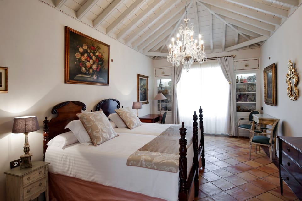 Premium bedding, free minibar items, in-room safe