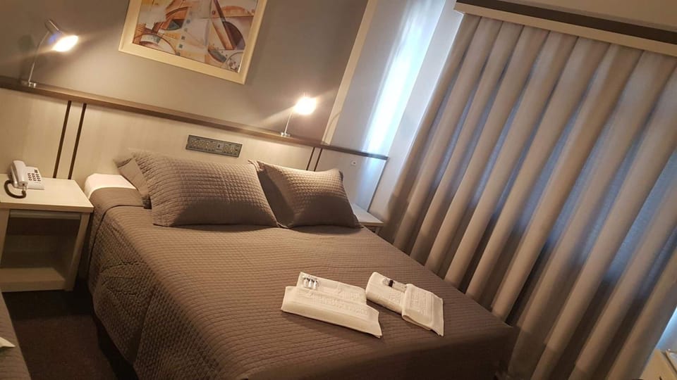 Minibar, in-room safe, desk, soundproofing