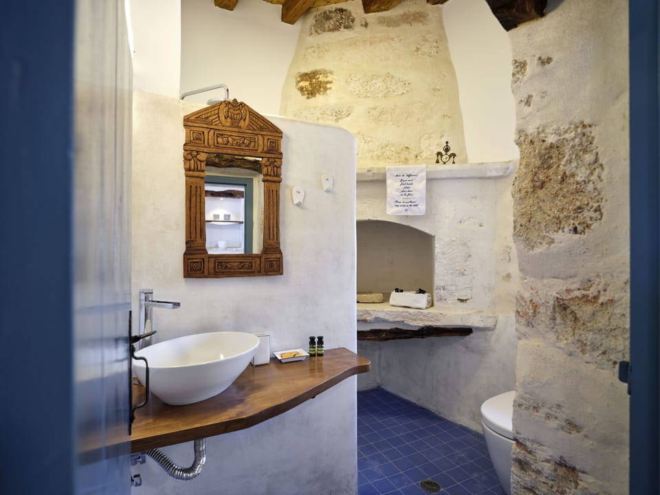 Traditional House | Bathroom | Shower, rainfall showerhead, hair dryer, slippers