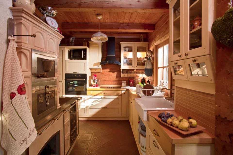 Family Chalet, 3 Bedrooms, Balcony, Mountainside (Chalet Podgorje With Pool) | Private kitchen | Fridge, microwave, oven, stovetop