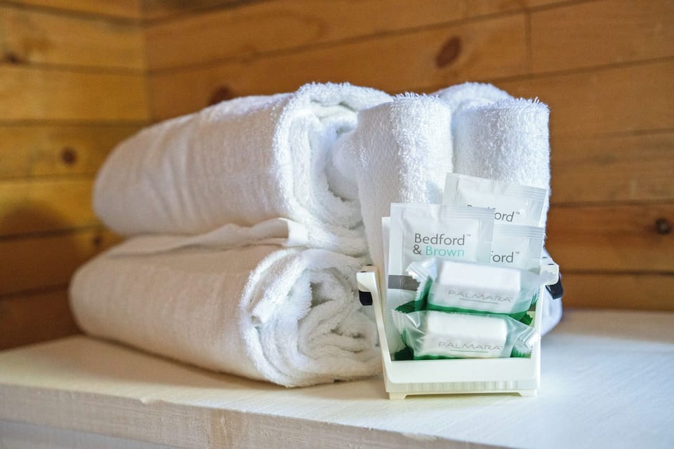 Quadruple Room | Bathroom | Shower, free toiletries, hair dryer, towels