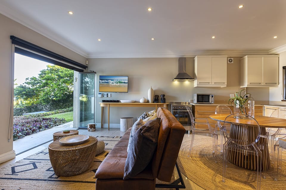 Luxury Cottage | Living area | TV