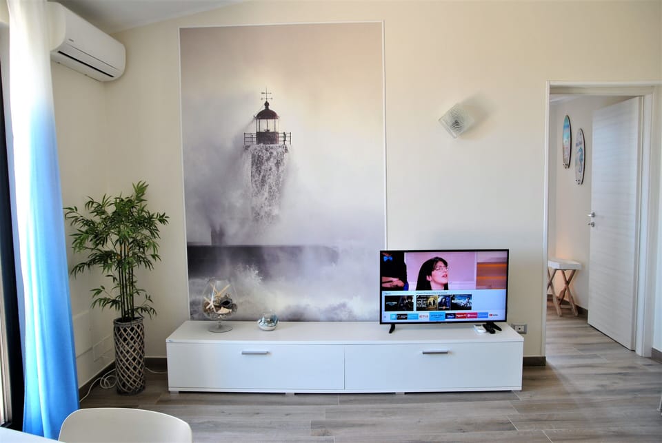 House, 2 Bedrooms, Terrace, City View | Lounge