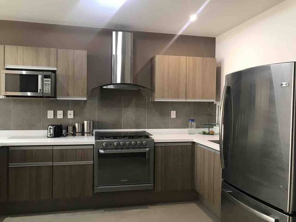 House, 3 Bedrooms, Patio, Garden View | Interior