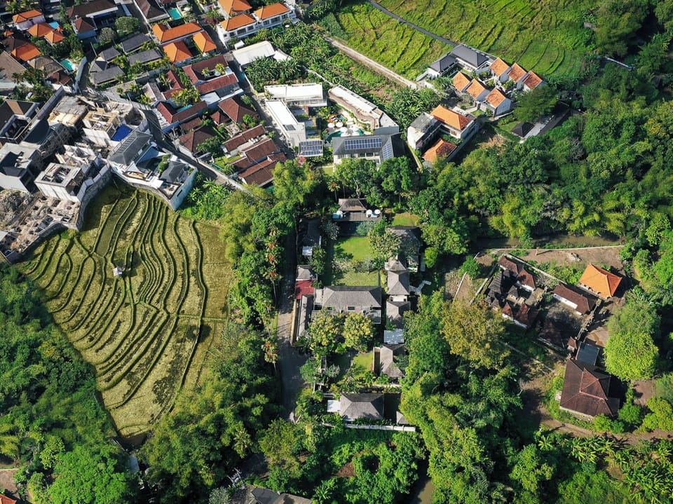 Villa, 5 Bedrooms | In-room safe, individually decorated, individually furnished, desk