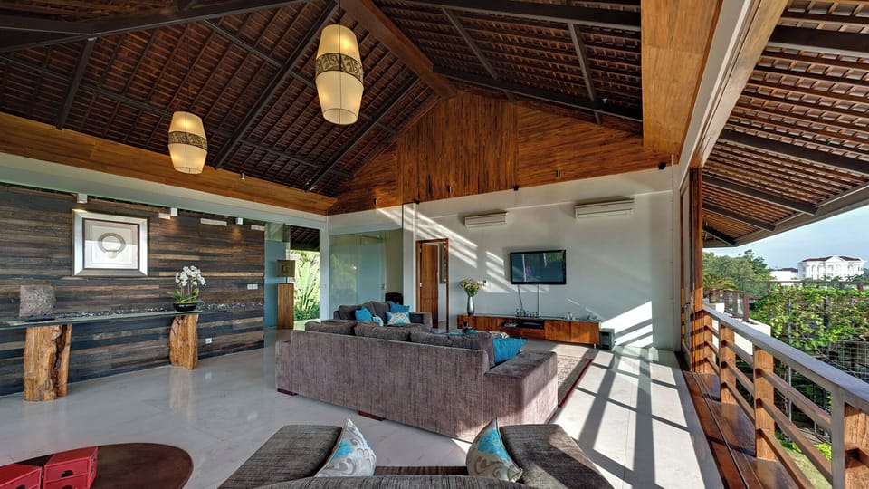 Villa, 4 Bedrooms | 4 bedrooms, individually decorated, individually furnished, desk