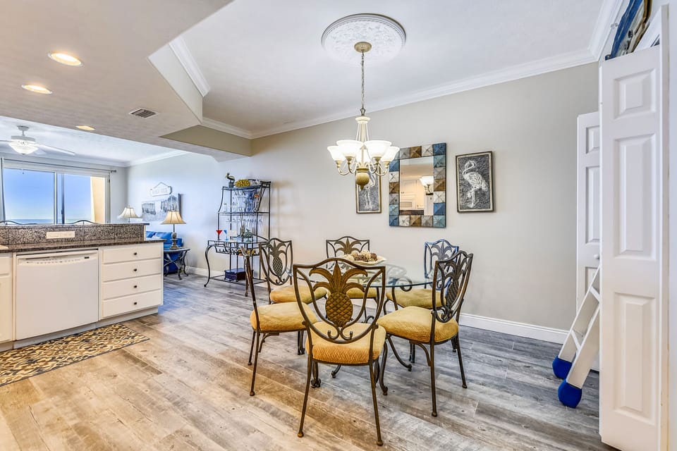 Condo, Multiple Beds, Private Pool | Dining