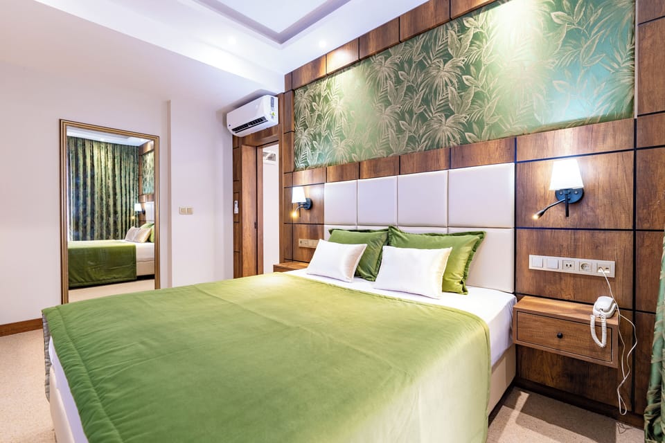 In-room safe, individually decorated, individually furnished, desk