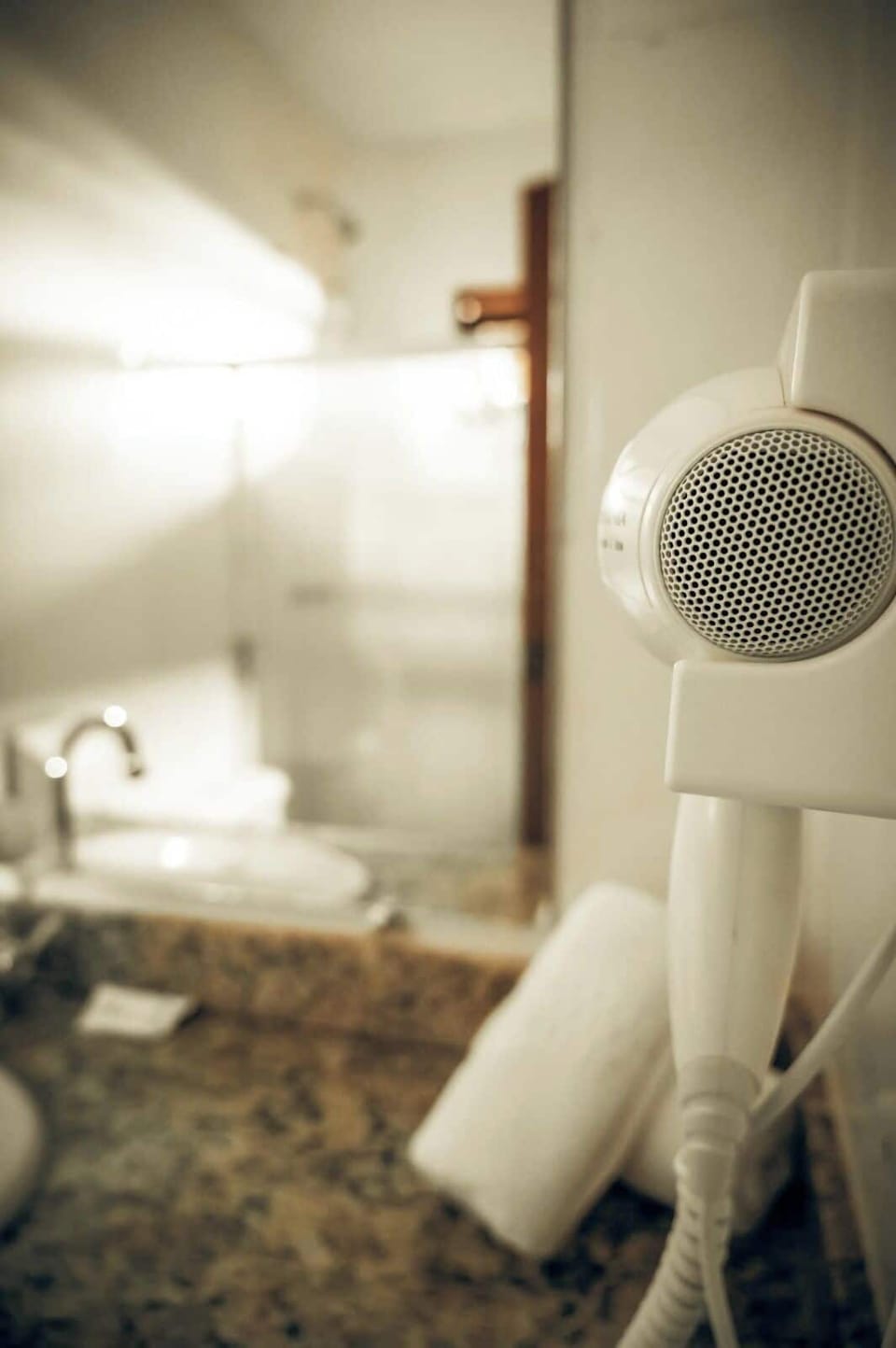 Deluxe Suite | 1 bedroom, minibar, blackout drapes, free WiFi