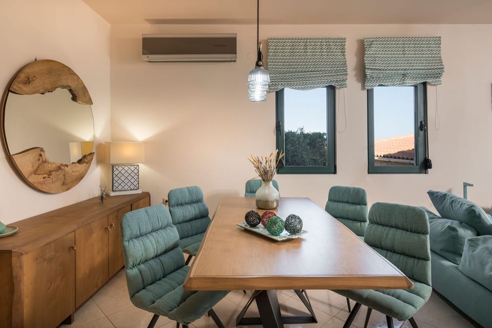 Exclusive Villa | Dining room