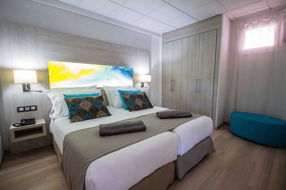 1 bedroom, in-room safe, free WiFi, bed sheets