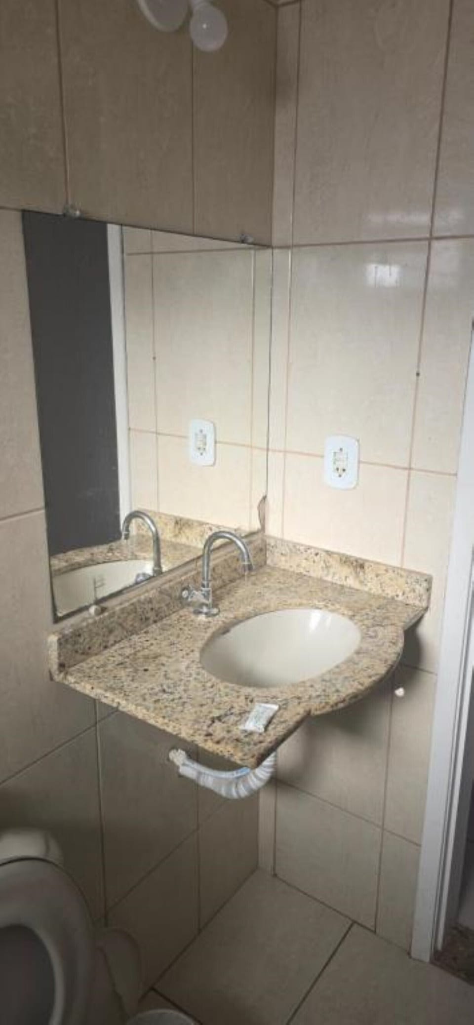 Grand Quadruple Room | Bathroom | Shower, towels