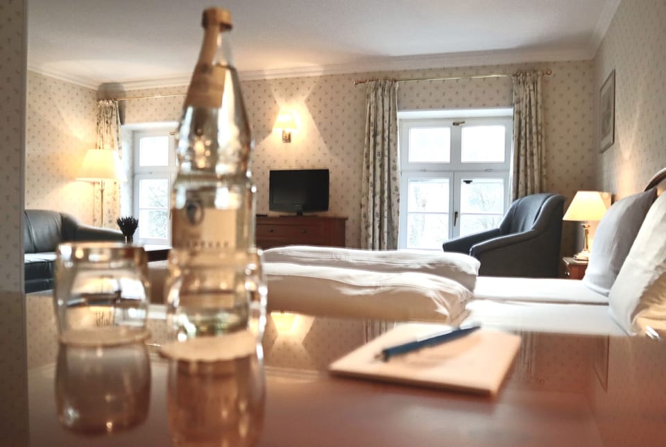 Suite, 1 Double Bed, Sauna, River View | Hypo-allergenic bedding, in-room safe, blackout drapes, soundproofing