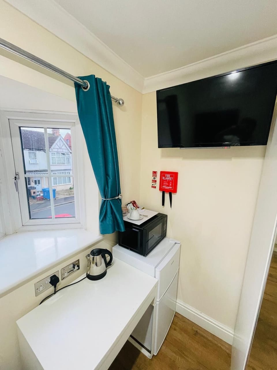 Standard Single Room, Private Bathroom | Premium bedding, in-room safe, desk, soundproofing