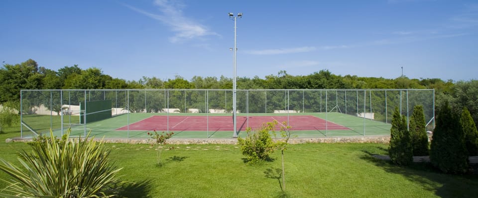 Villa | Sport court