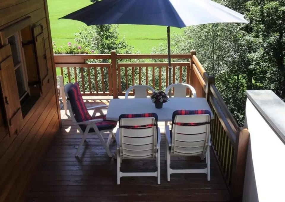 House | Balcony
