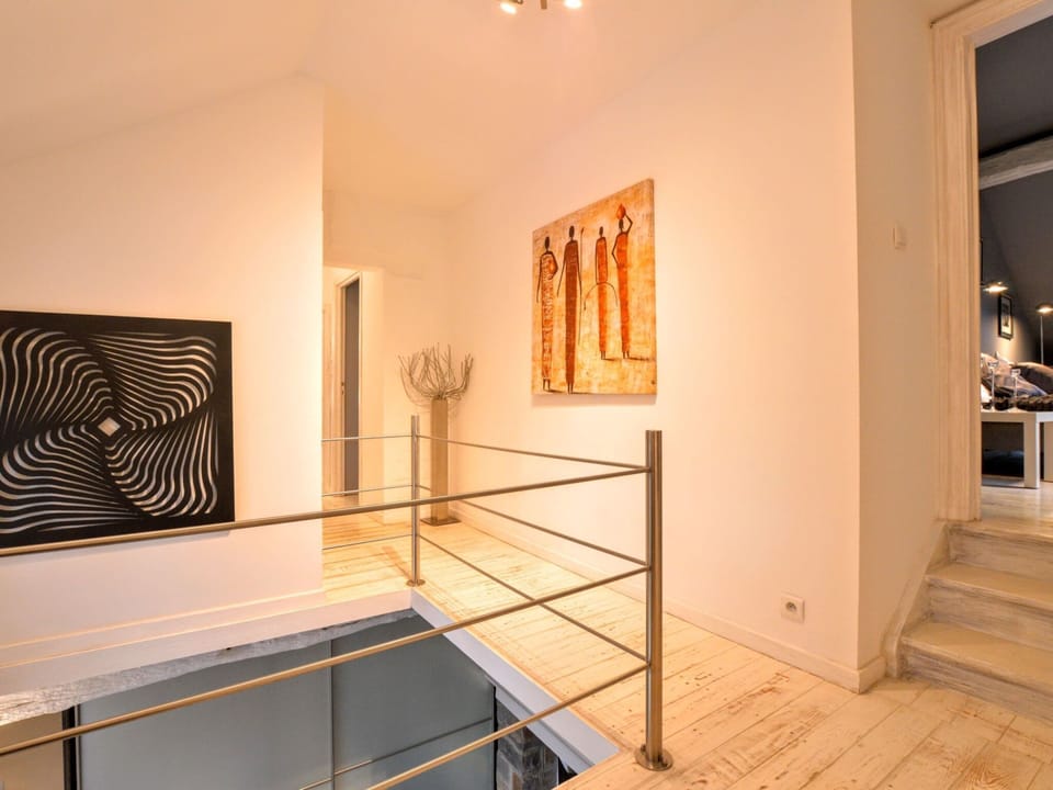 Stylish Stay With Pool, Jalhay House in Belgium