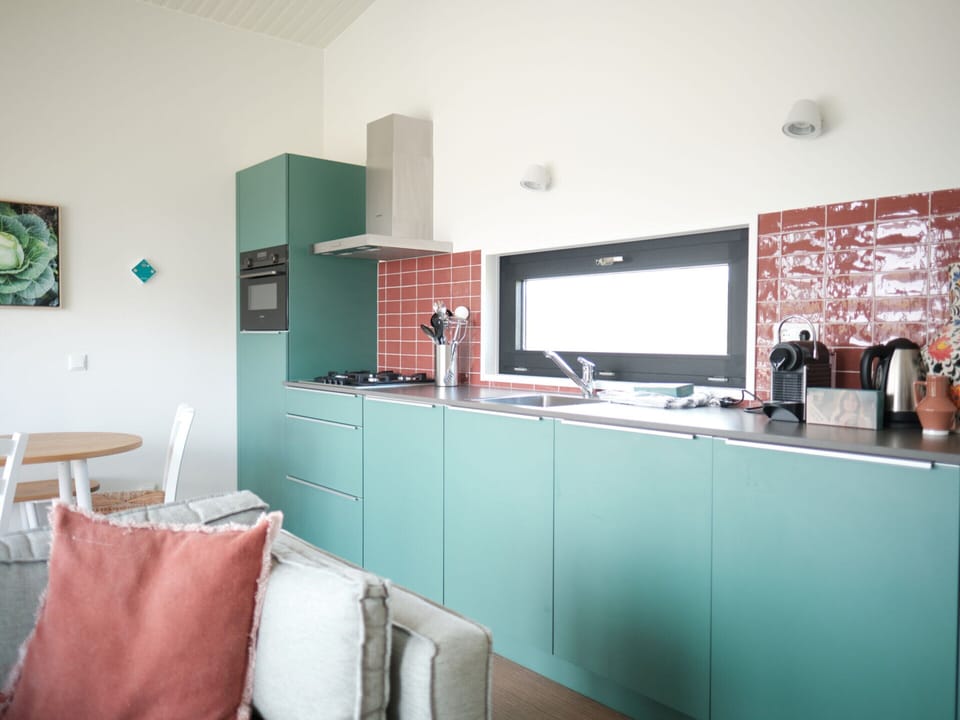 Bungalow | Private kitchen | Highchair