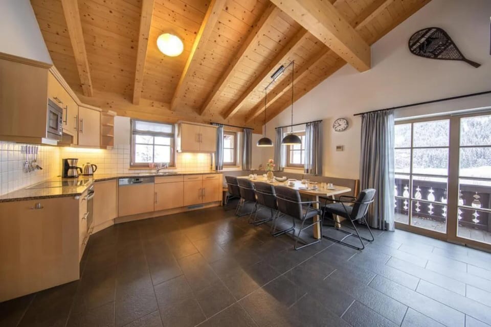 House | Private kitchen