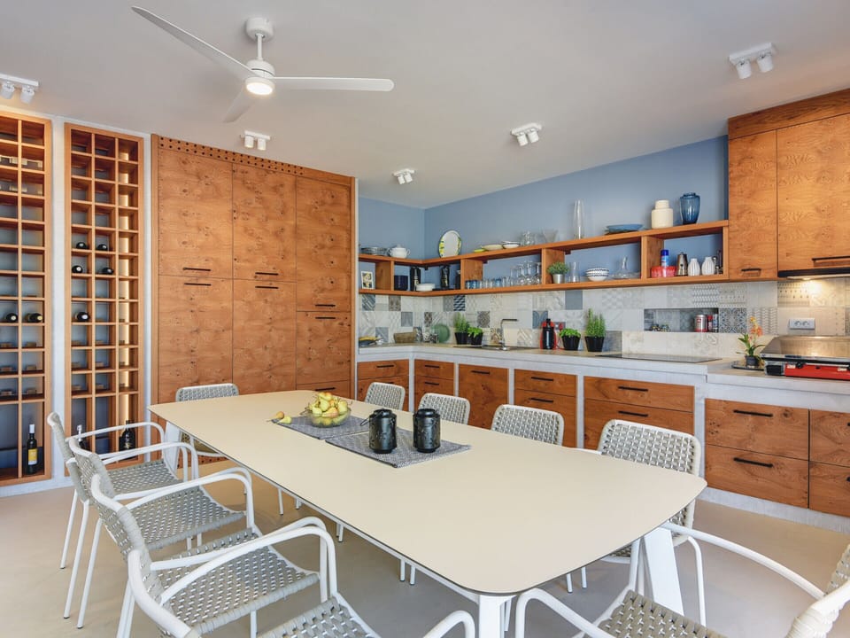 Villa | Dining