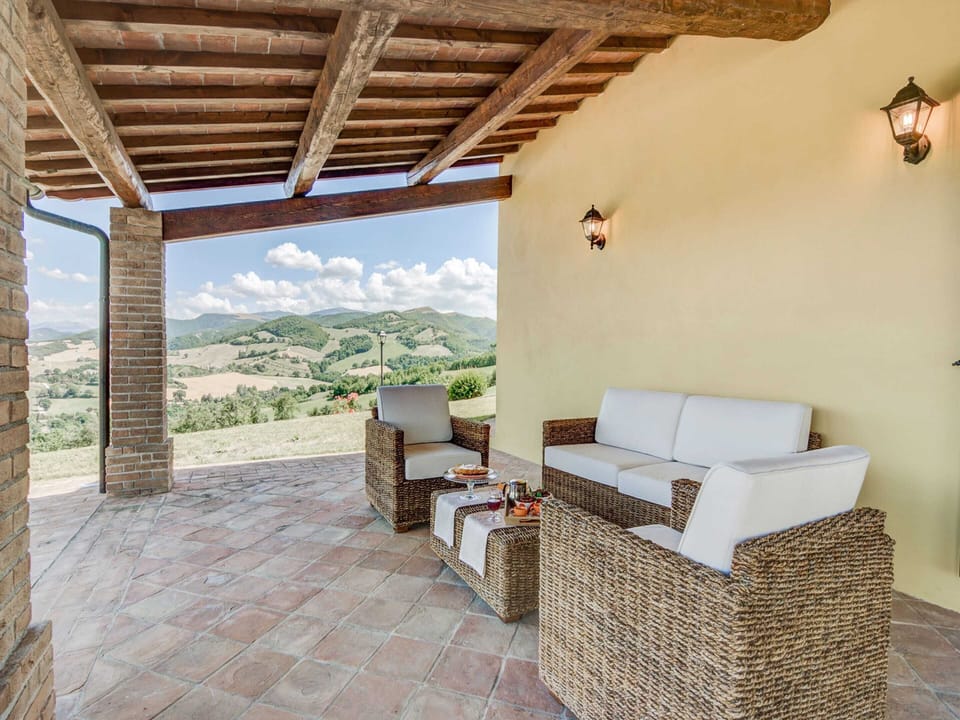 House | Balcony