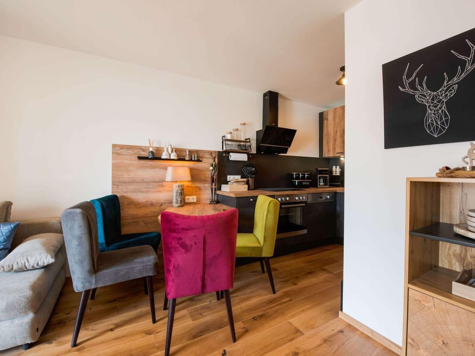 Apartment | Dining