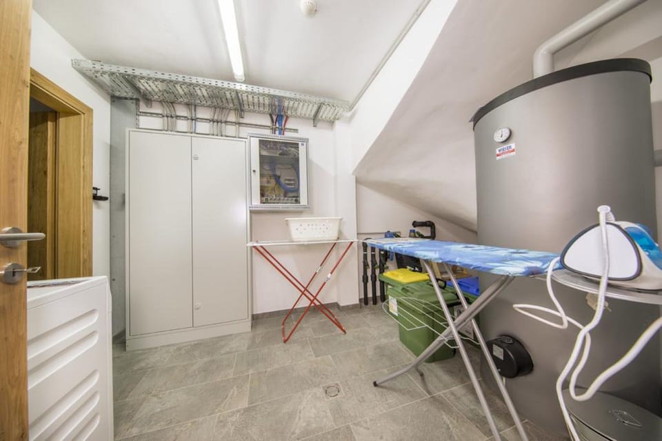 Chalet | Interior