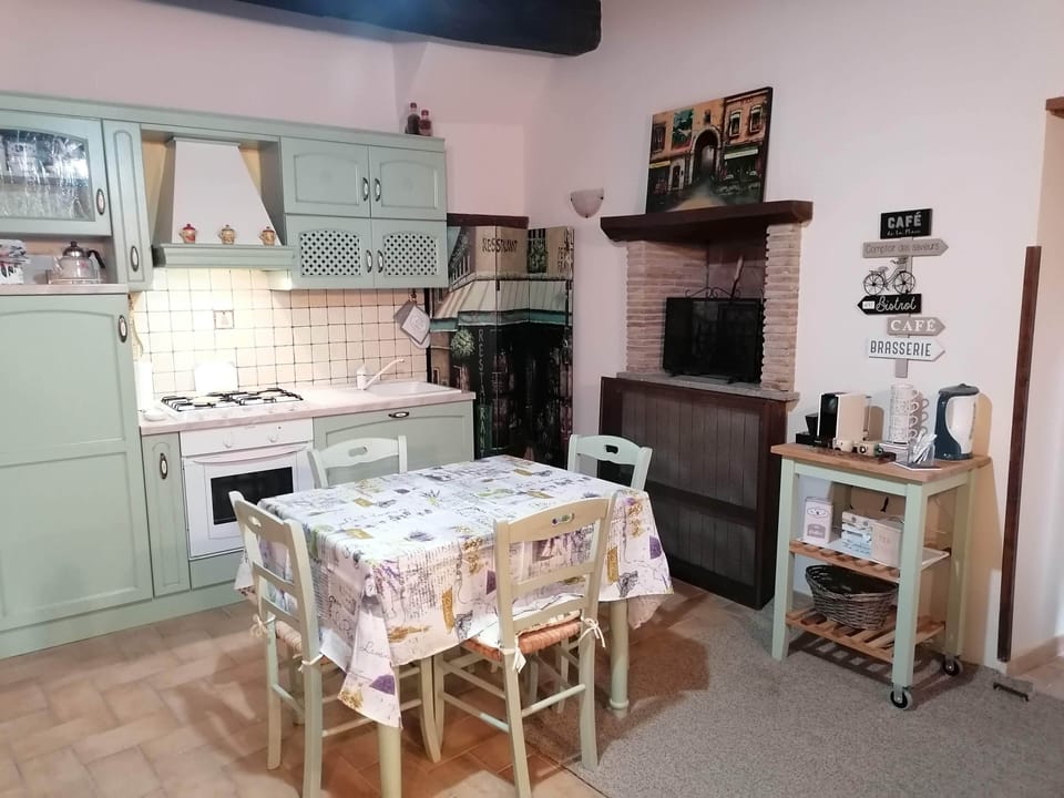 Exclusive Apartment | Private kitchen | Fridge, oven, stovetop, electric kettle