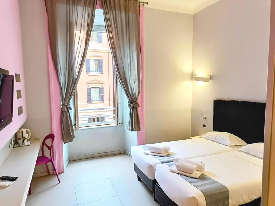 Double Room (with Extra-bed) | Down comforters, minibar, in-room safe, desk