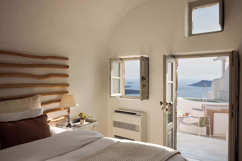Suite, Sea View ((Outdoor Jetted Plunge Pool) Caldera) | Premium bedding, down comforters, in-room safe, soundproofing