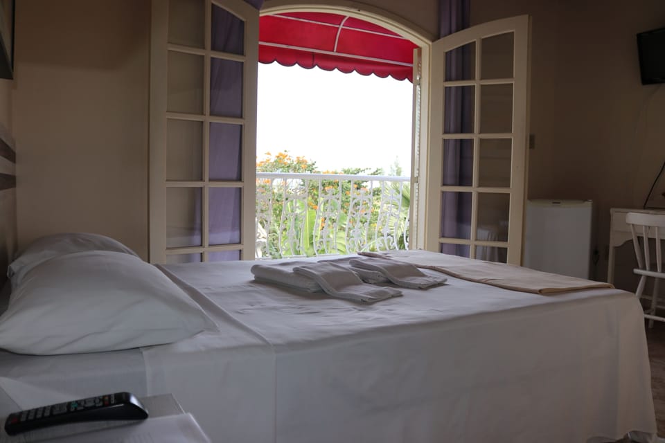 In-room safe, free WiFi, bed sheets