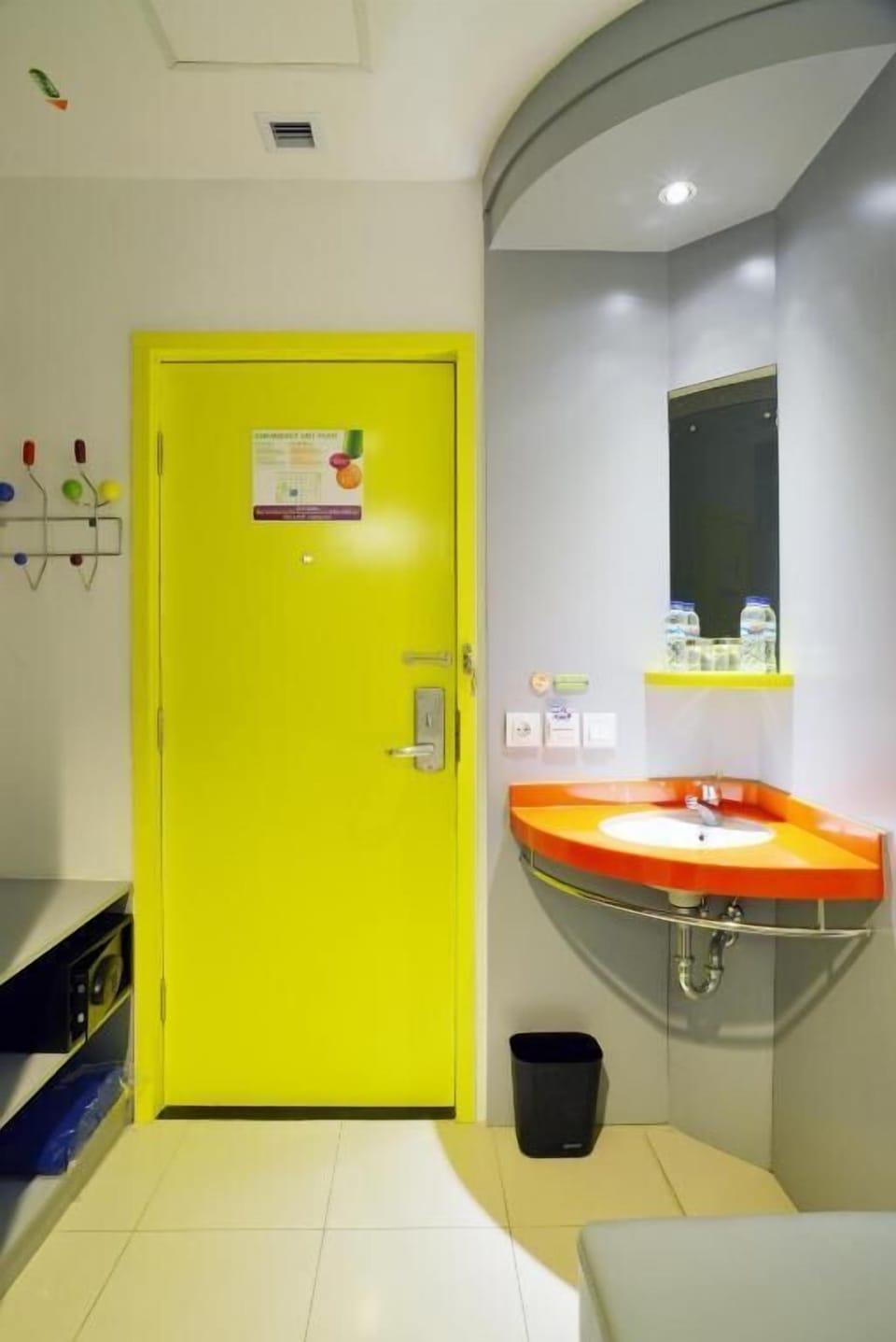 In-room safe, desk, free WiFi, bed sheets
