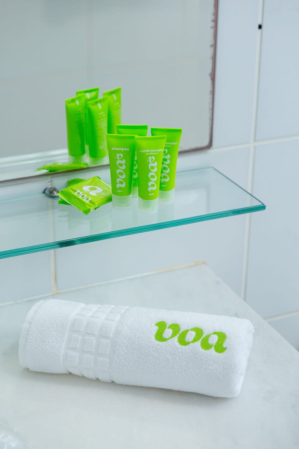 Standard Triple Room | Bathroom | Shower, towels