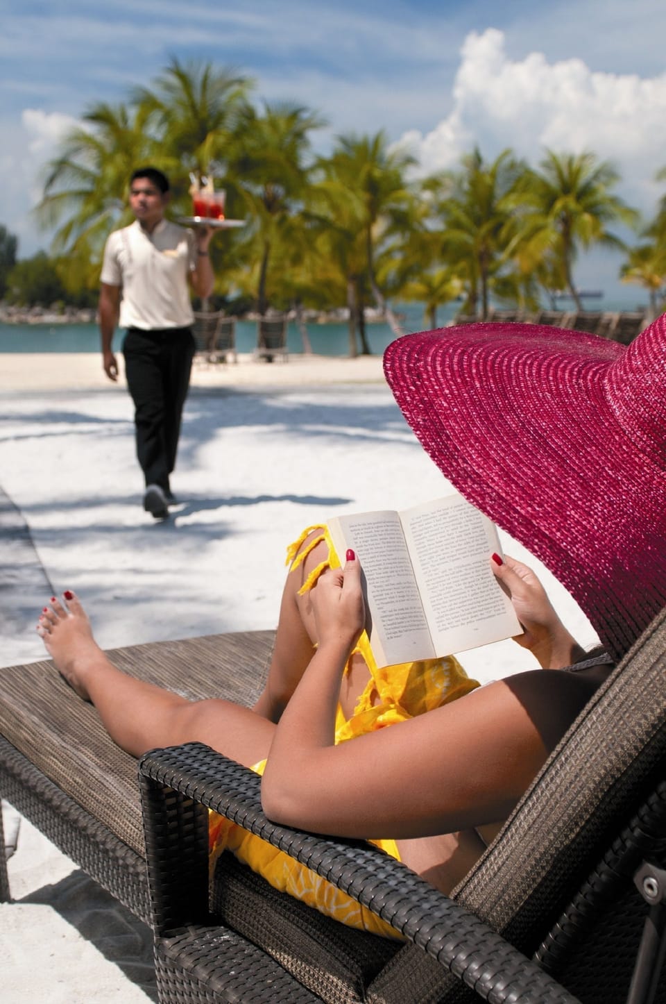 Beach nearby, sun loungers, beach towels, kayaking