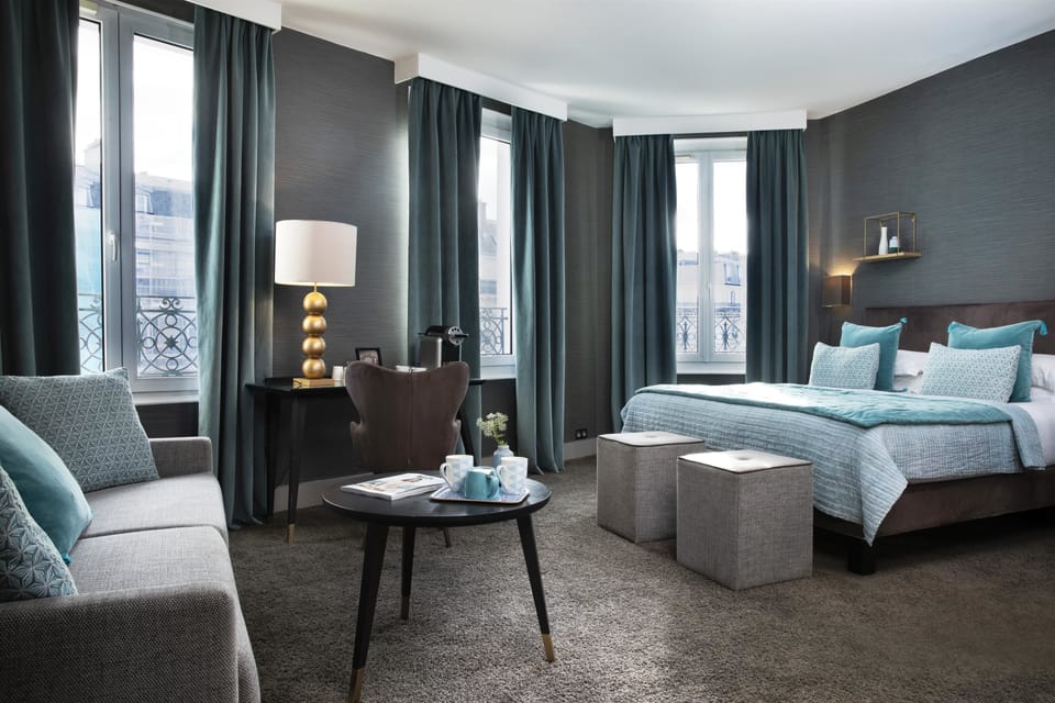 Premium bedding, in-room safe, desk, laptop workspace