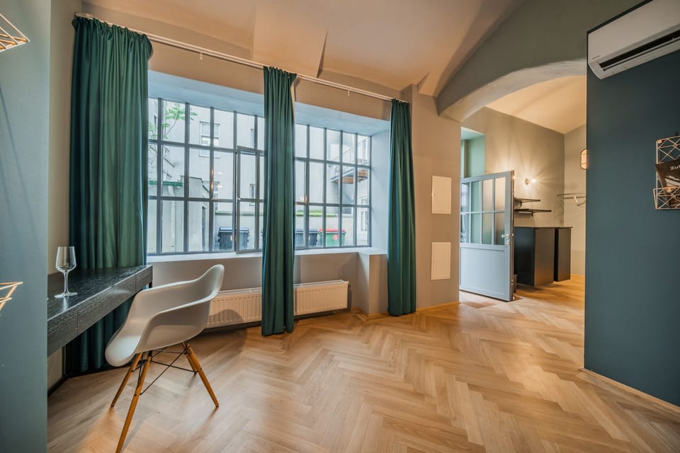 Business Studio | Living area