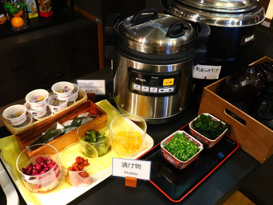 Daily buffet breakfast for a fee