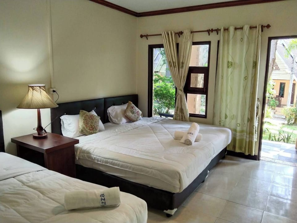 Triple Room | WiFi (free), bed sheets