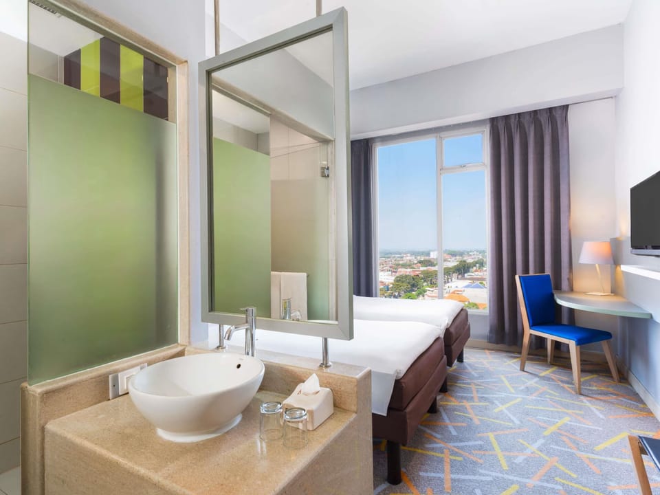 Superior Room, 2 Twin Beds | Premium bedding, minibar, in-room safe, desk