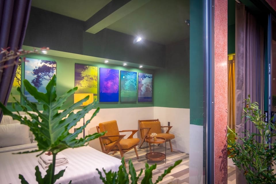 City Double Room | Minibar, individually decorated, individually furnished, desk