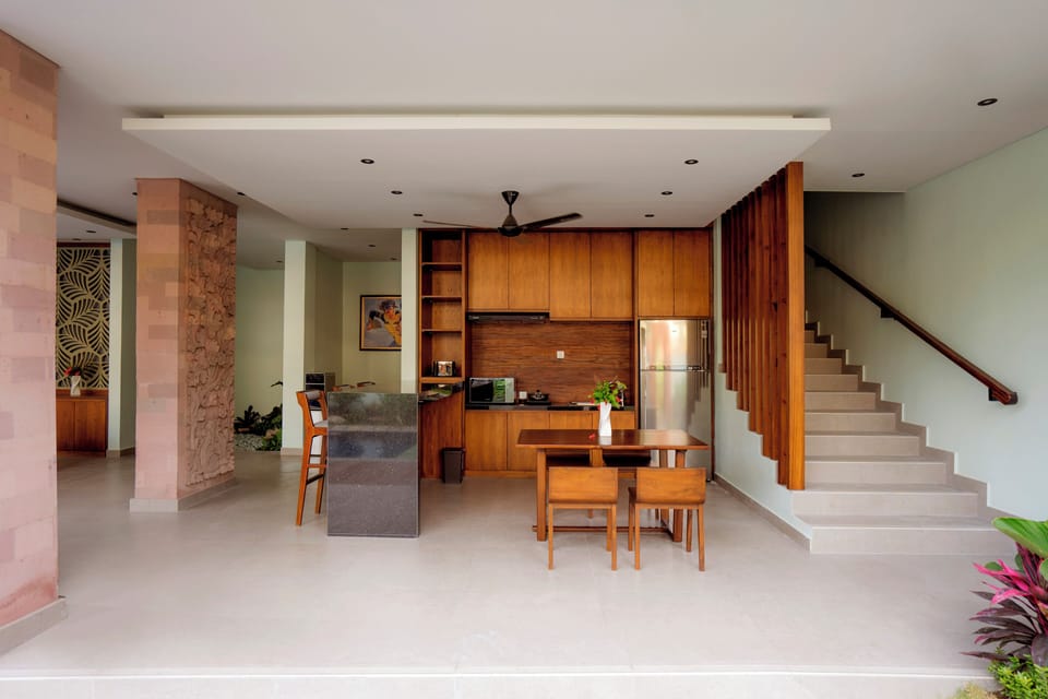 Premier Villa, 2 Bedrooms | Private kitchen | Electric kettle, toaster