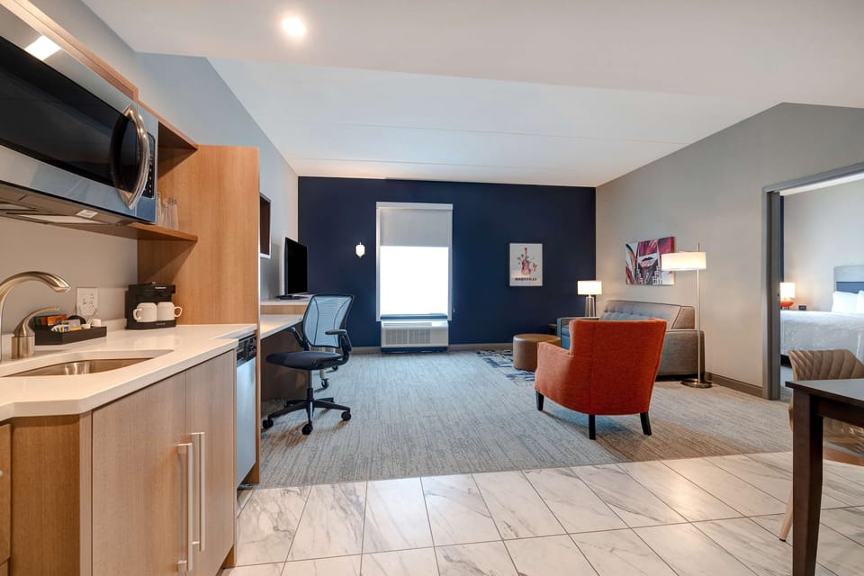 Suite, 1 Bedroom, Non Smoking | Living area | 50-inch Smart TV with digital channels, TV, Netflix