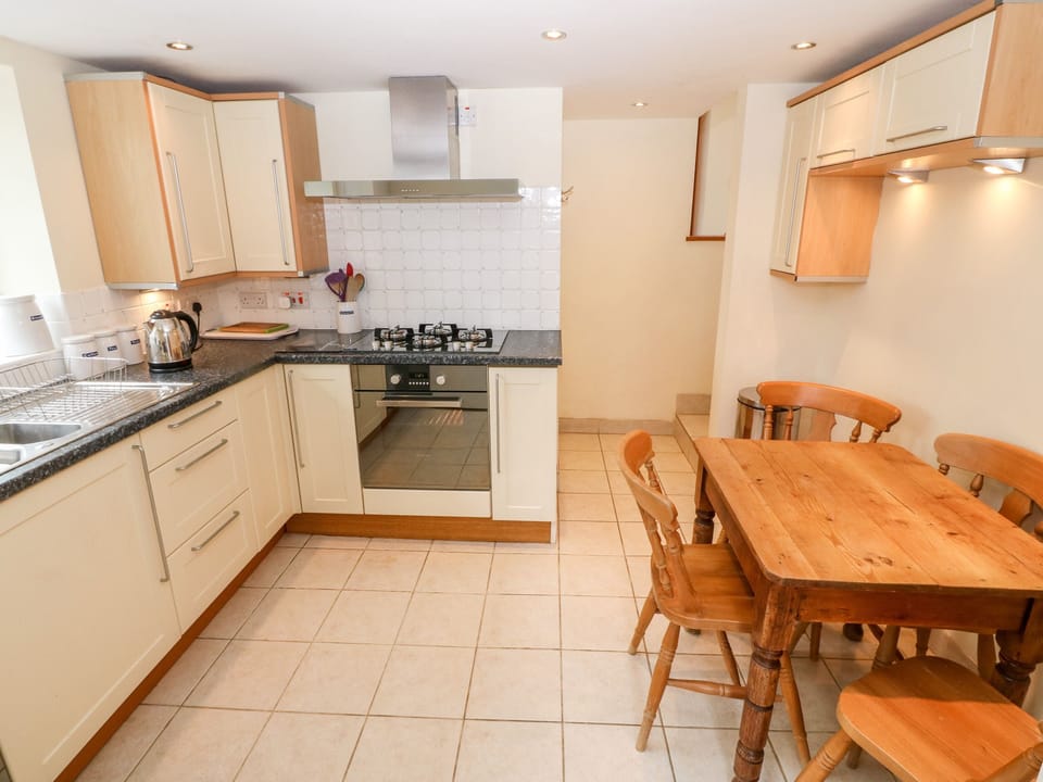 Cottage | Interior