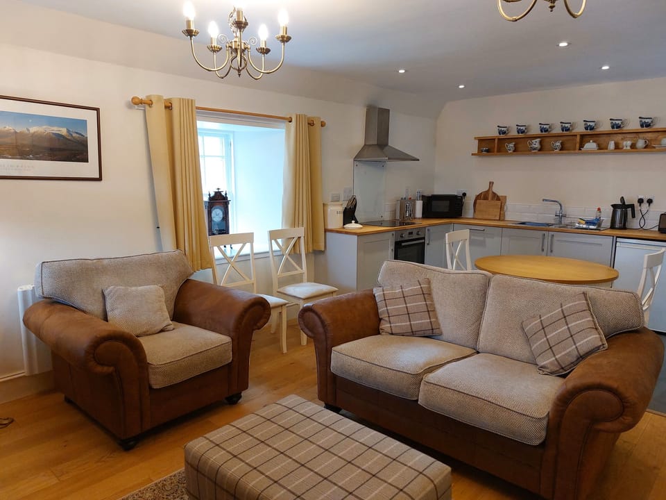 Cottage | Living area