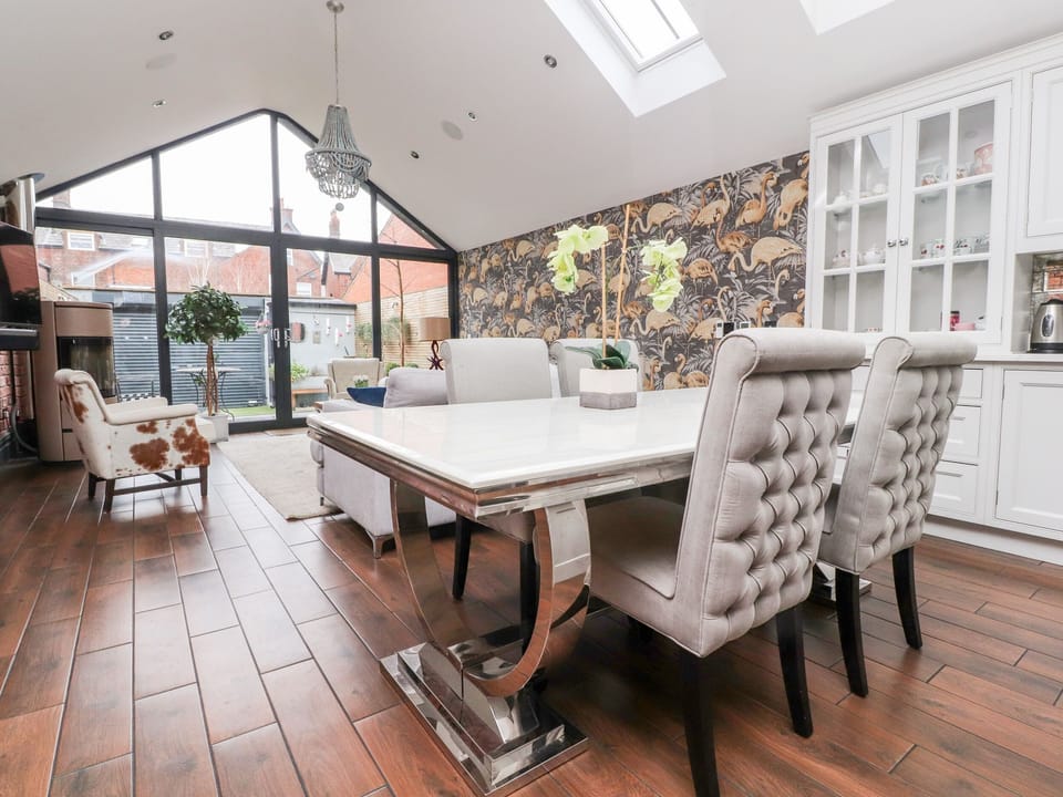 Cottage | Interior